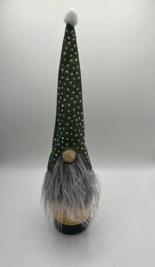 Pearl Ivy's Gnome Bottle Topper - Green