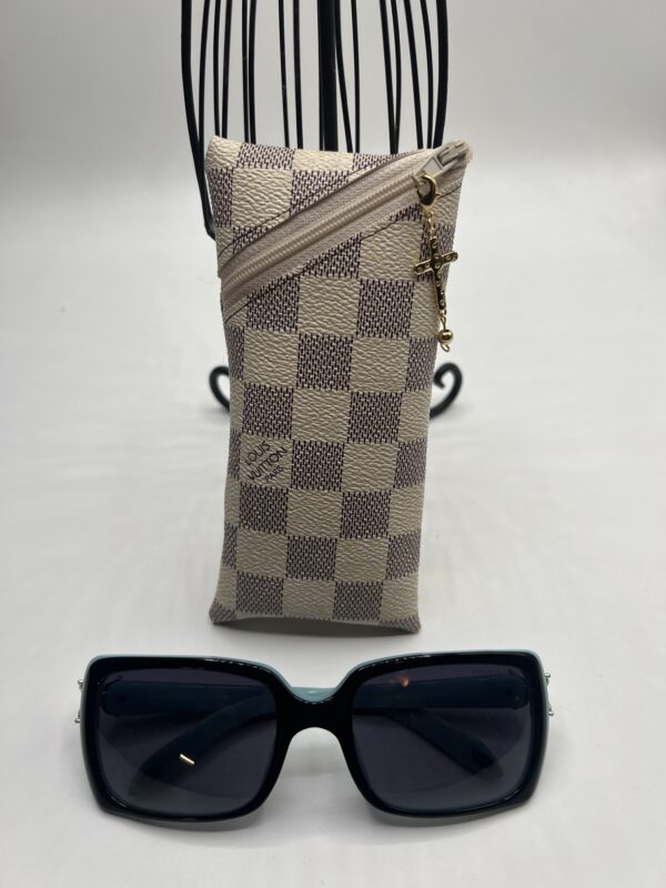 Pearl Ivy's Eyeglass Cream Checkered